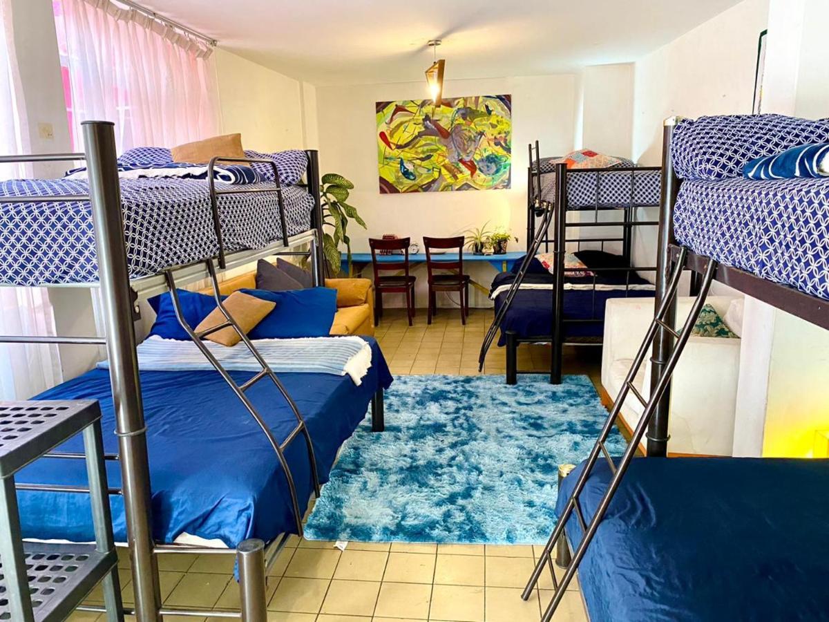Free Spirit Hostel Γκουανταλαχάρα Εξωτερικό φωτογραφία