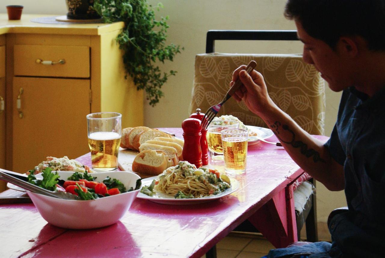 Free Spirit Hostel Γκουανταλαχάρα Εξωτερικό φωτογραφία