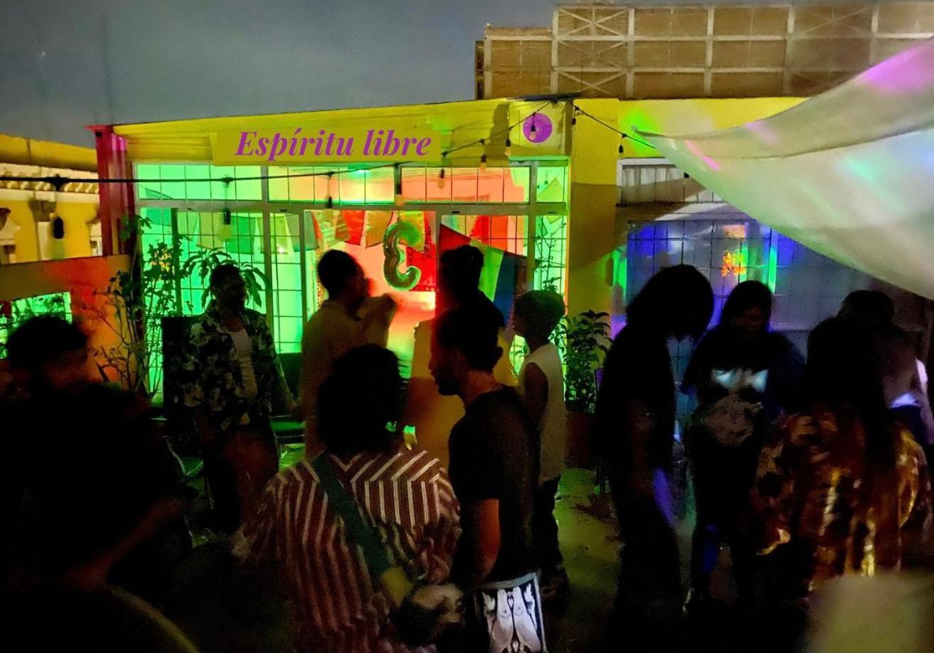 Free Spirit Hostel Γκουανταλαχάρα Εξωτερικό φωτογραφία