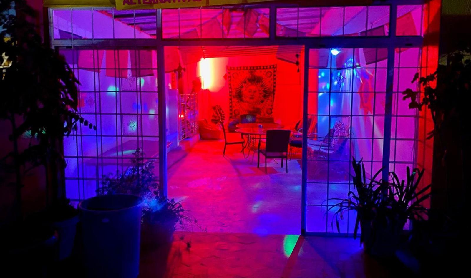 Free Spirit Hostel Γκουανταλαχάρα Εξωτερικό φωτογραφία