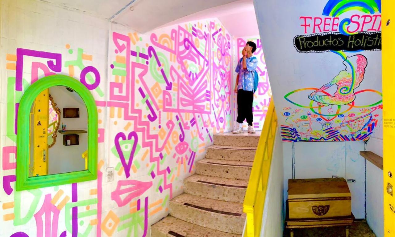 Free Spirit Hostel Γκουανταλαχάρα Εξωτερικό φωτογραφία