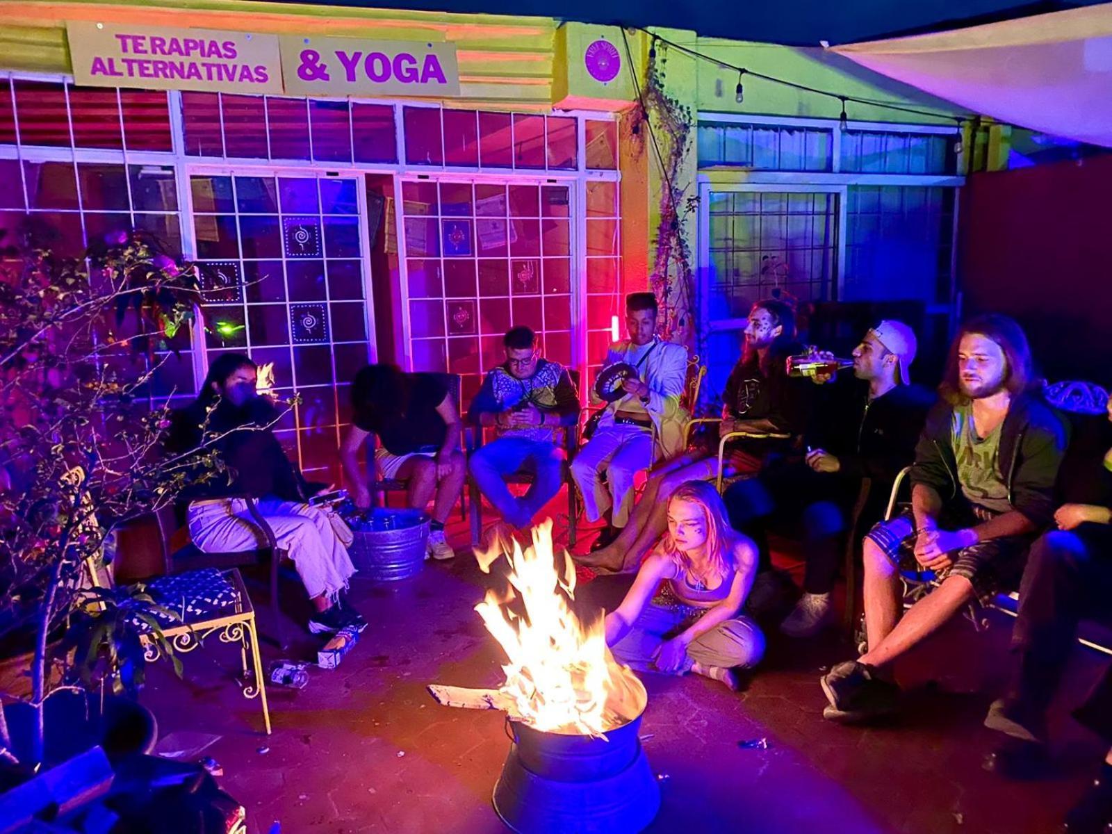 Free Spirit Hostel Γκουανταλαχάρα Εξωτερικό φωτογραφία
