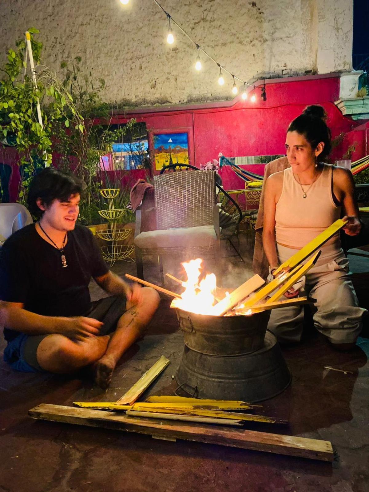 Free Spirit Hostel Γκουανταλαχάρα Εξωτερικό φωτογραφία